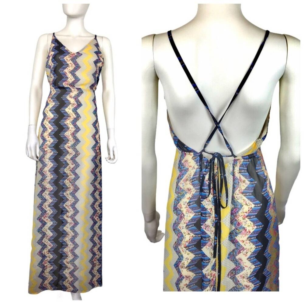 Tobi Maxi V-Neck Maxi Dress Yellow Black & Blue Floral Print Beach